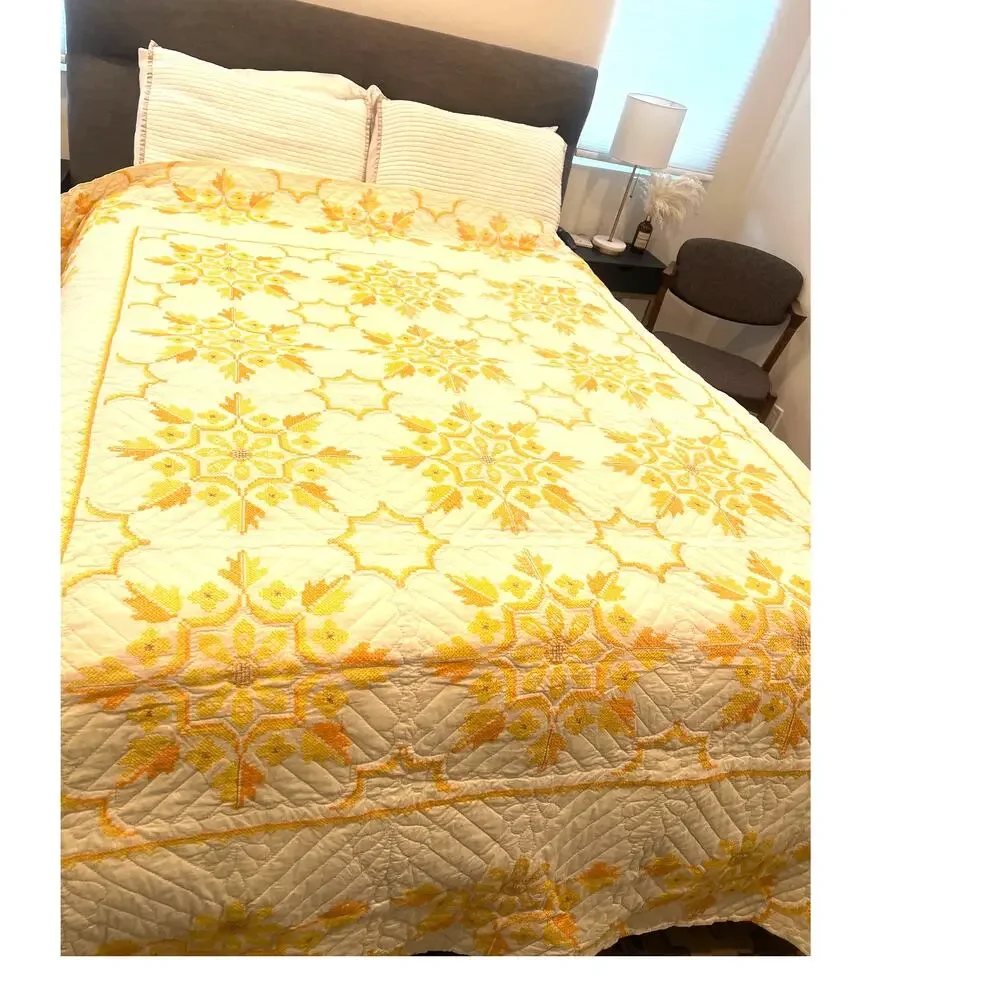 Quilt Queen Blanket Coverlet Vintage honey bee yellow floral Cross Stitched